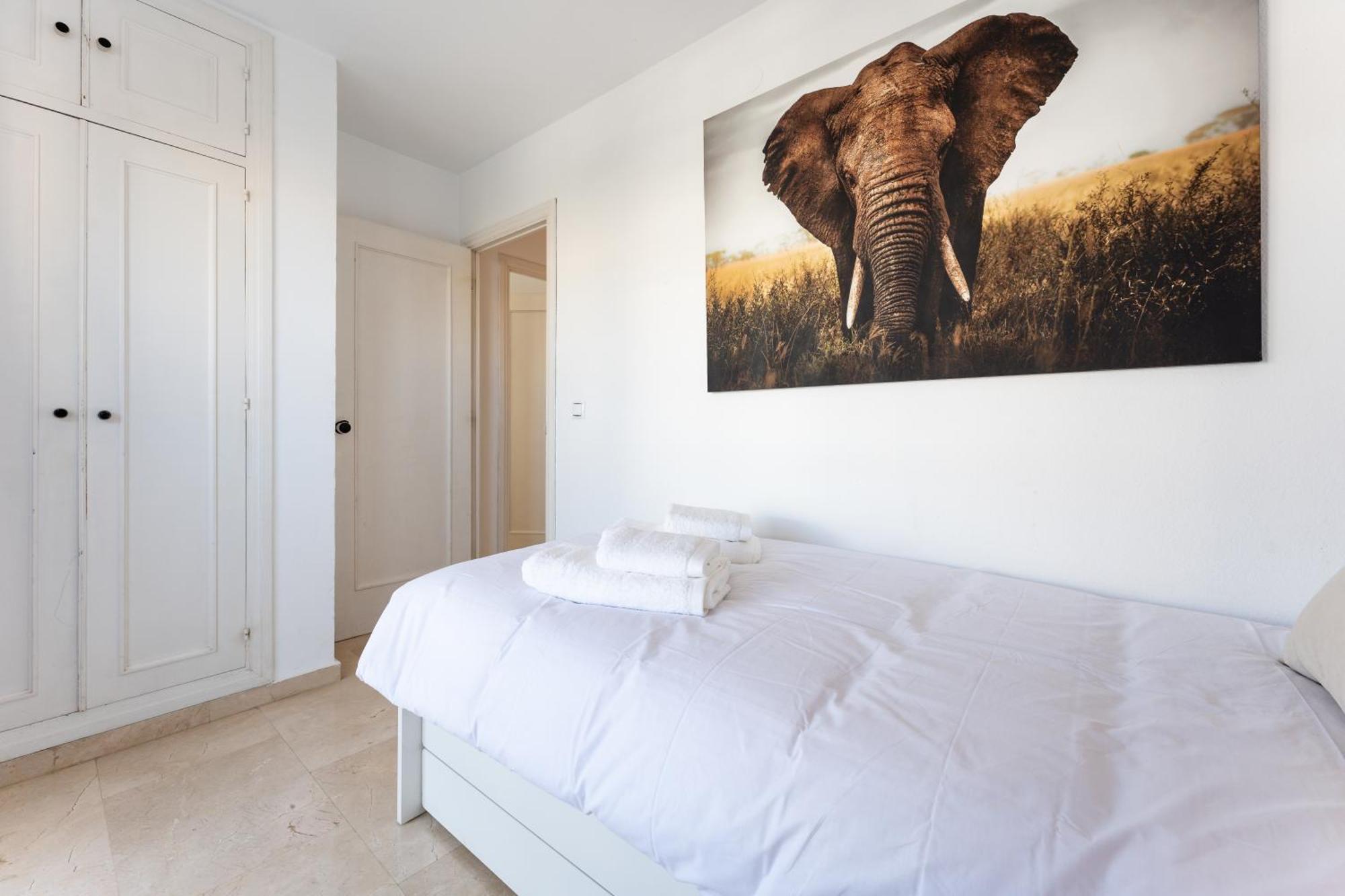 Tropico Carihuela View & Parking Apartment Torremolinos Luaran gambar