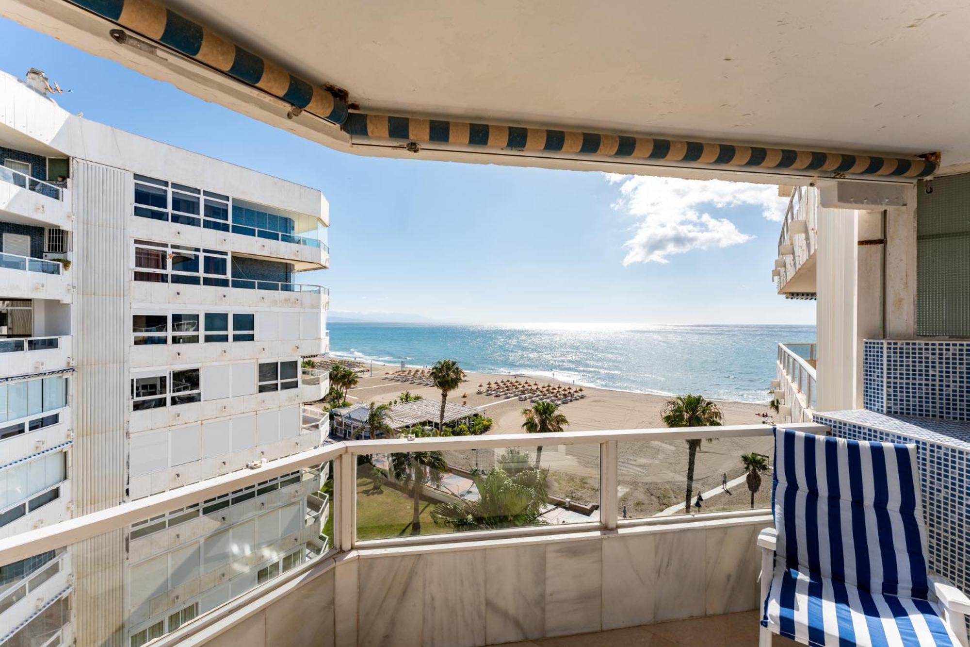 Tropico Carihuela View & Parking Apartment Torremolinos Luaran gambar